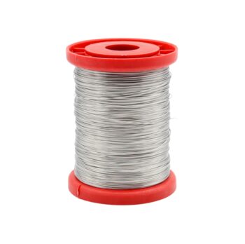 Wabendraht aus rostfreiem Edelstahl (0,4 mm) – ideal für alle gängigen Rähmchen wie Zander, DNM und Dadant. Die 500g Rolle überzeugt durch hohe Stabilität und Langlebigkeit, perfekt für den Einsatz in der Imkerei. Jetzt auch fertig gedrahtete Rähmchen erhältlich.