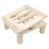 Ein Abfüllknecht aus Holz ist eine stabile Halterung zum sicheren Abfüllen von Honig in Gläser, ideal für Imker.