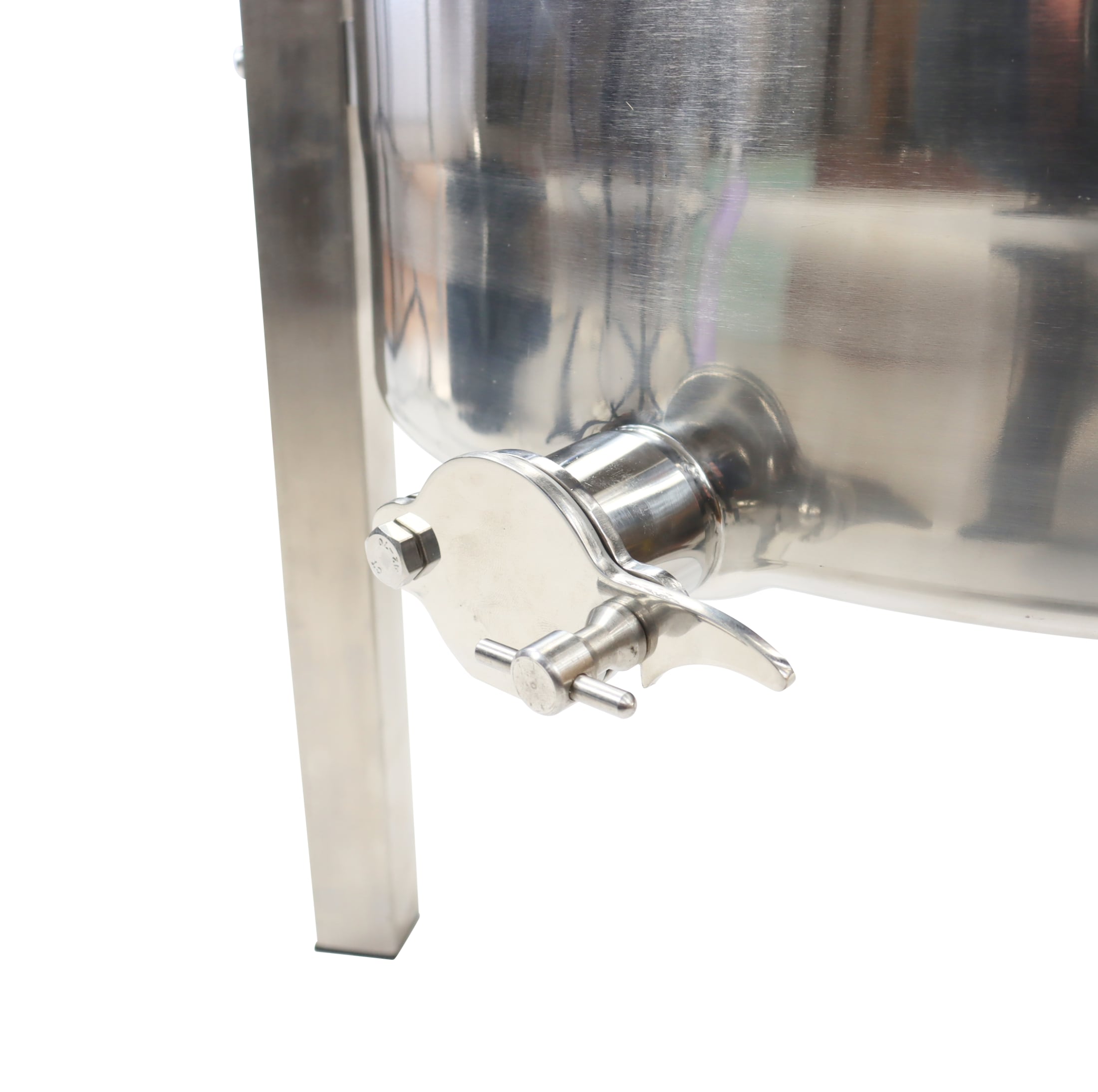 Der Entdeckelungswachsschmelzer Pro ermöglicht die effiziente und honigschonende Trennung von Deckelwachs und Honig dank integrierter Heizung und Umluftventilator im Deckel. Gleichmäßige Temperaturen verhindern Überhitzung und sichern höchste Honigqualität. Geeignet für bis zu 18 Normalmaß- oder 16 Zander-Rähmchen sowie ideal zum Auftauen von kandiertem und Melezitosehonig. Robuste Edelstahlkonstruktion mit Thermostatregelung von 30–110 °C für den professionellen Imkereinsatz.